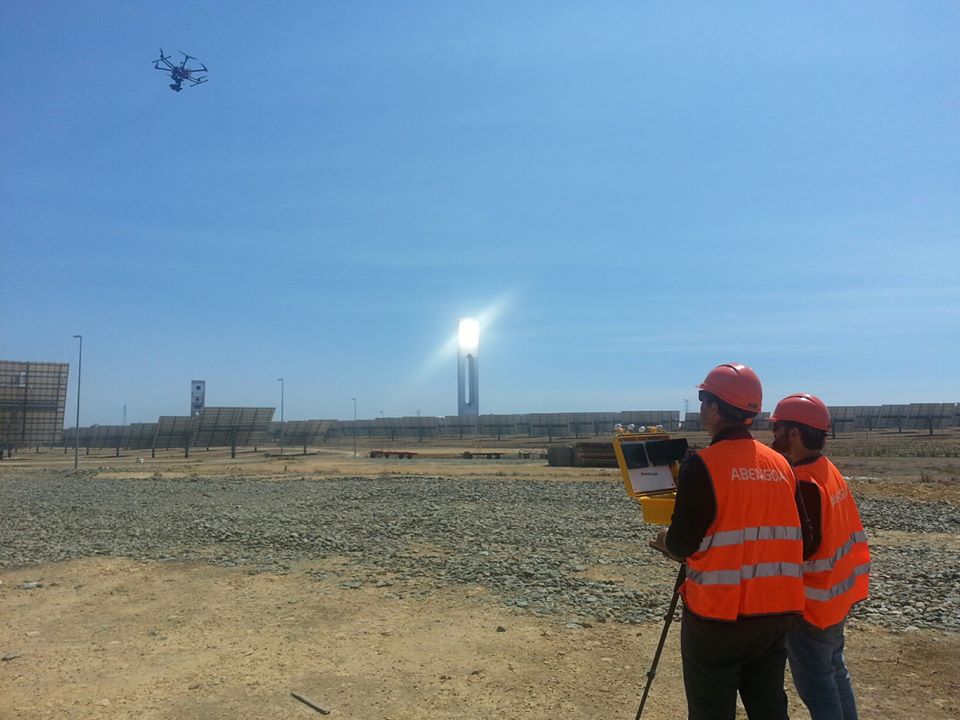 fotografia aérea drones, planta solar